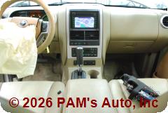 Vehicle photo 12
