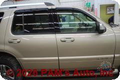 Vehicle photo 3