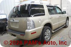 Vehicle photo 4