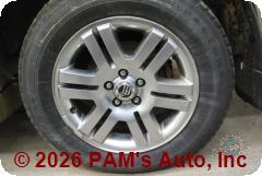 Vehicle photo 7