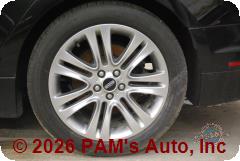 Vehicle photo 7