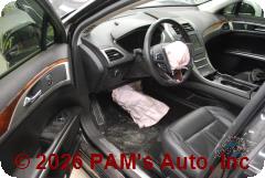 Vehicle photo 8