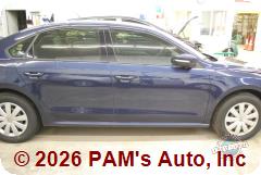 Vehicle photo 3