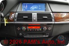 Vehicle photo 11