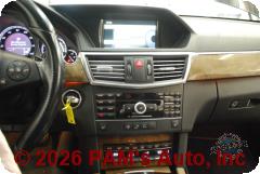 Vehicle photo 11