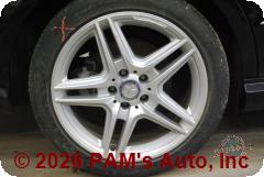 Vehicle photo 7