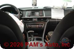 Vehicle photo 12