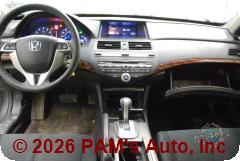 Vehicle photo 12