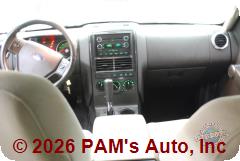 Vehicle photo 12