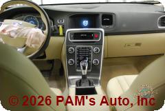 Vehicle photo 12