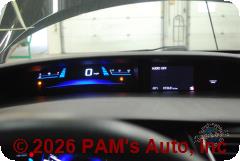 Vehicle photo 11