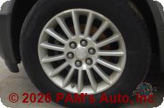 Vehicle photo 7