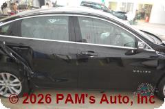 Vehicle photo 3