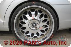 Vehicle photo 7