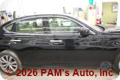 Vehicle photo 3