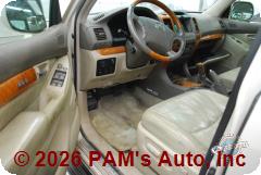 Vehicle photo 8