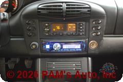Vehicle photo 11