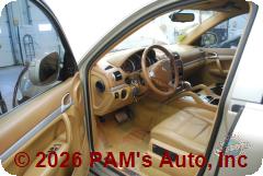 Vehicle photo 8