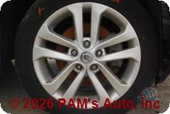 Vehicle photo 7