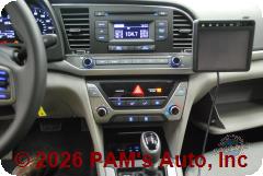Vehicle photo 11