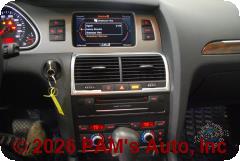 Vehicle photo 11