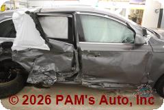 Vehicle photo 3