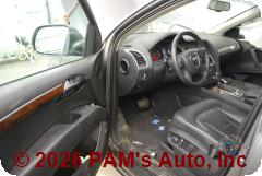 Vehicle photo 8