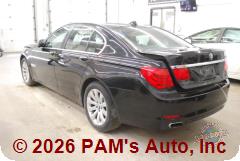Vehicle photo 5