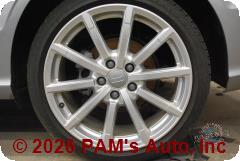 Vehicle photo 7