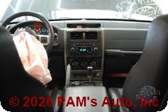 Vehicle photo 12