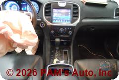 Vehicle photo 12
