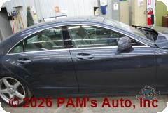 Vehicle photo 3
