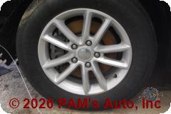 Vehicle photo 7