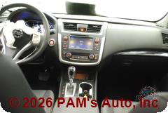 Vehicle photo 12