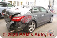 Vehicle photo 4