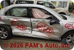 Vehicle photo 3