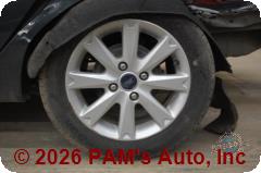 Vehicle photo 7