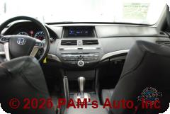 Vehicle photo 12