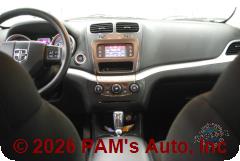Vehicle photo 12