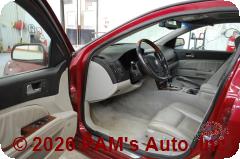 Vehicle photo 8