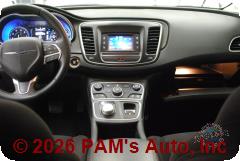 Vehicle photo 12