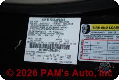 Vehicle photo 14