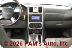 Vehicle photo 12