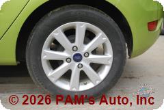 Vehicle photo 7
