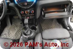 Vehicle photo 13