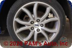 Vehicle photo 7