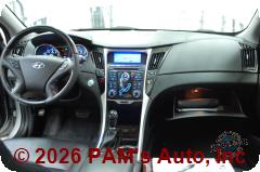 Vehicle photo 12