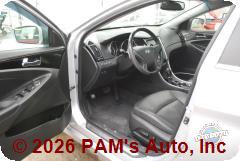 Vehicle photo 8