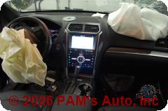 Vehicle photo 12