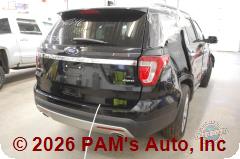 Vehicle photo 4